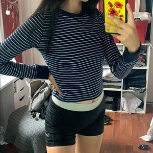 blue and white stripped T